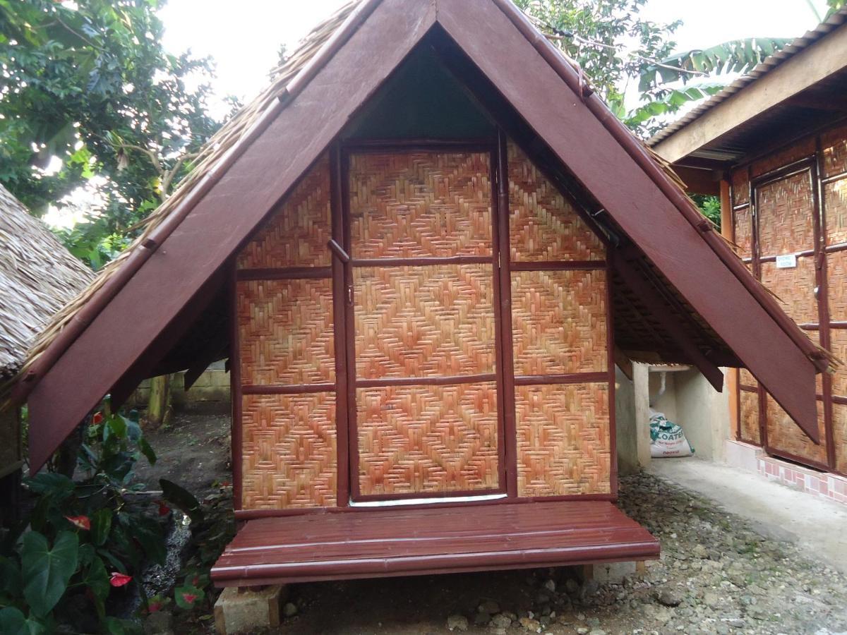 Lhoyjean Garden Hostel Batuan 外观 照片