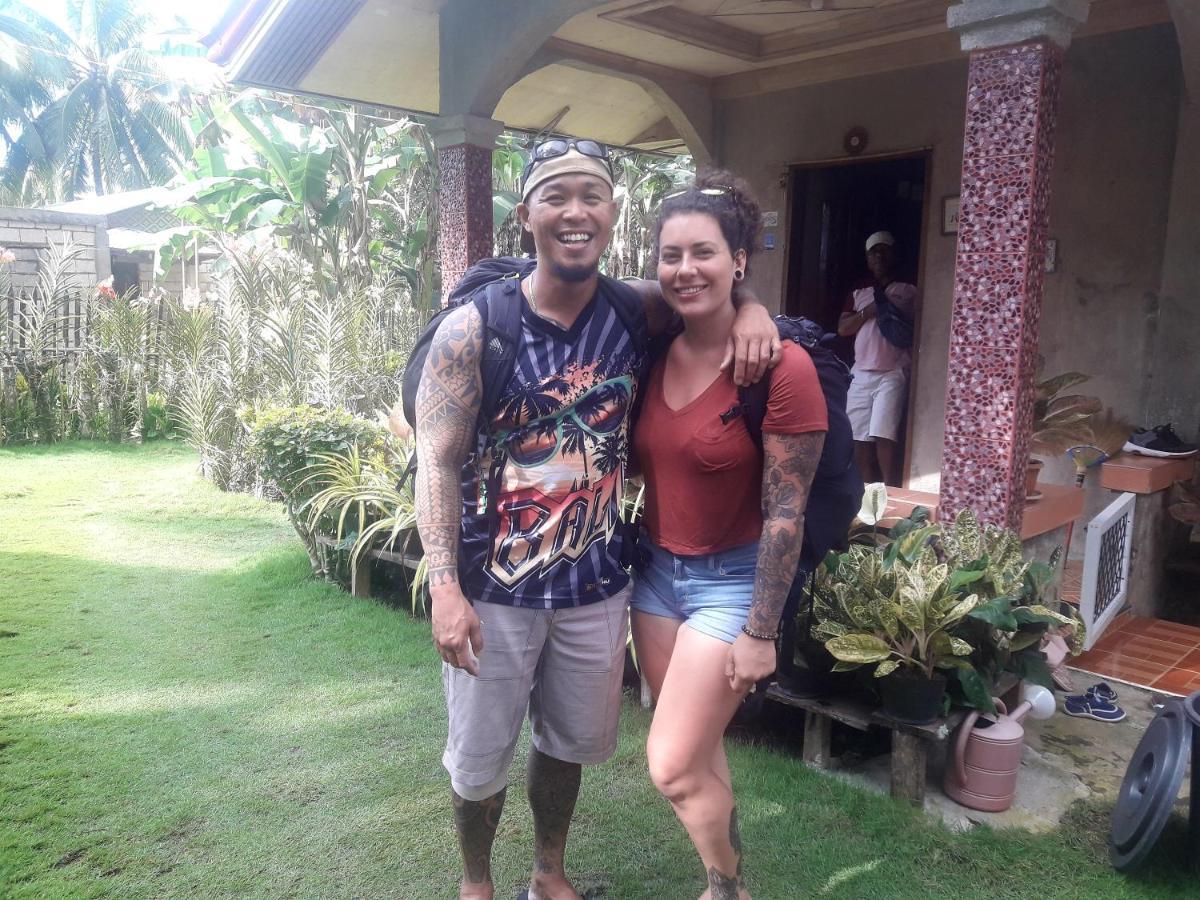 Lhoyjean Garden Hostel Batuan 外观 照片