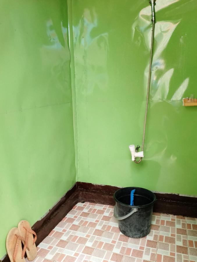Lhoyjean Garden Hostel Batuan 外观 照片