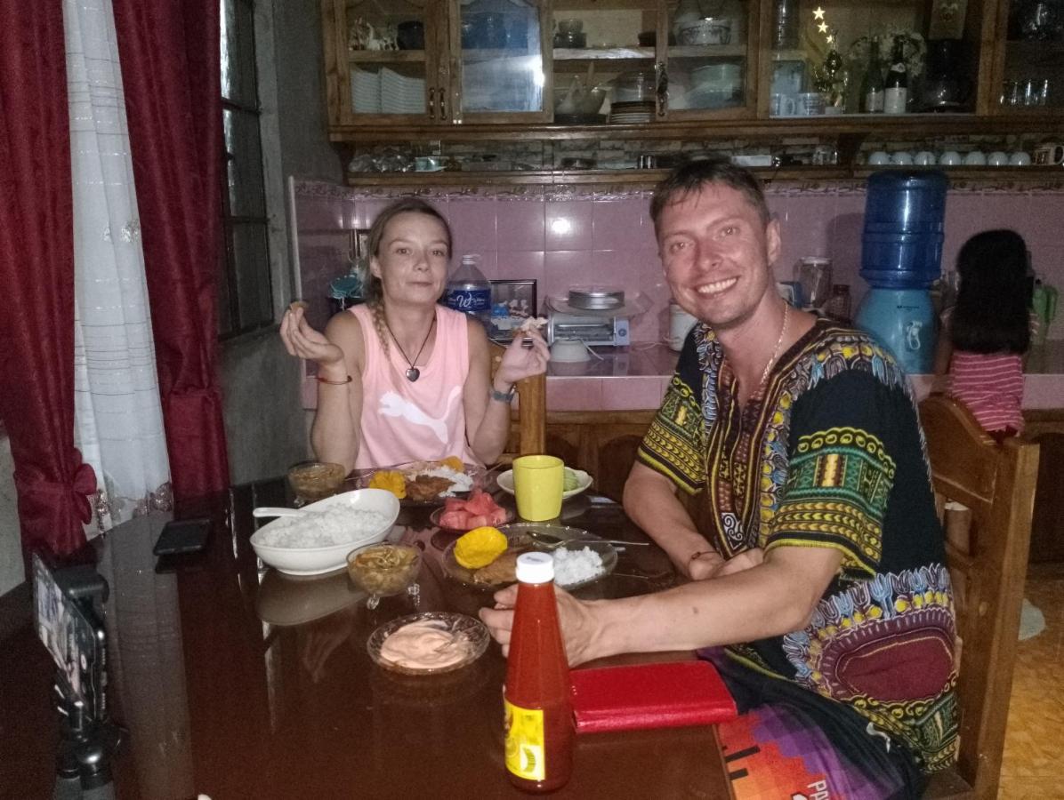 Lhoyjean Garden Hostel Batuan 外观 照片