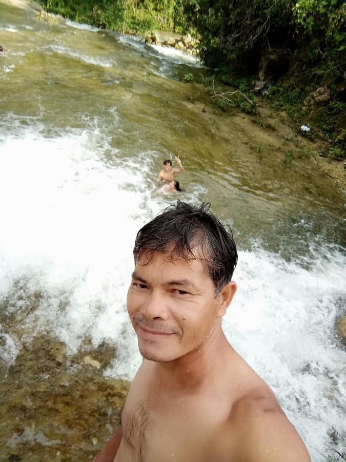 Lhoyjean Garden Hostel Batuan 外观 照片