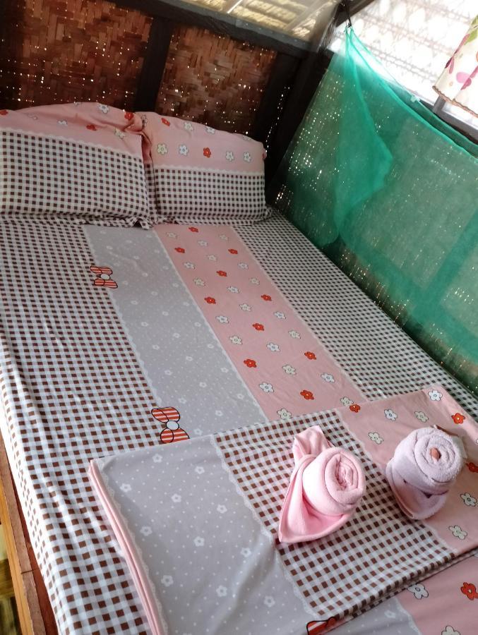 Lhoyjean Garden Hostel Batuan 外观 照片