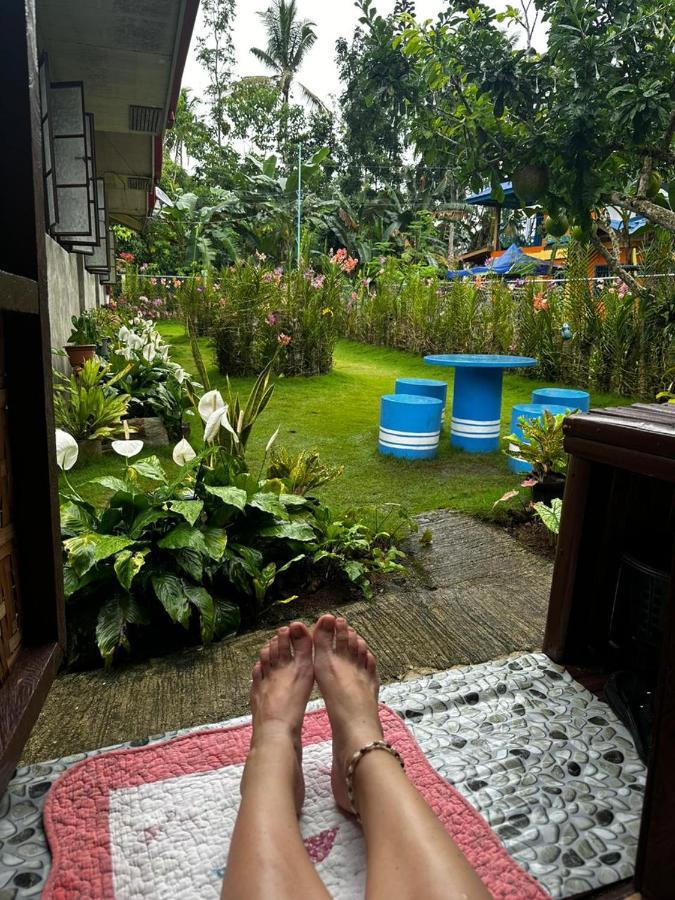 Lhoyjean Garden Hostel Batuan 外观 照片