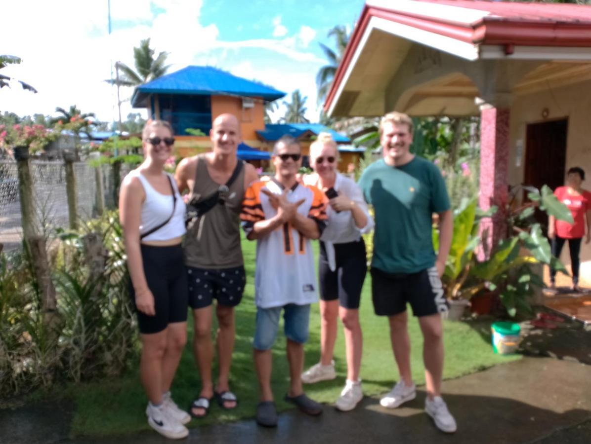 Lhoyjean Garden Hostel Batuan 外观 照片