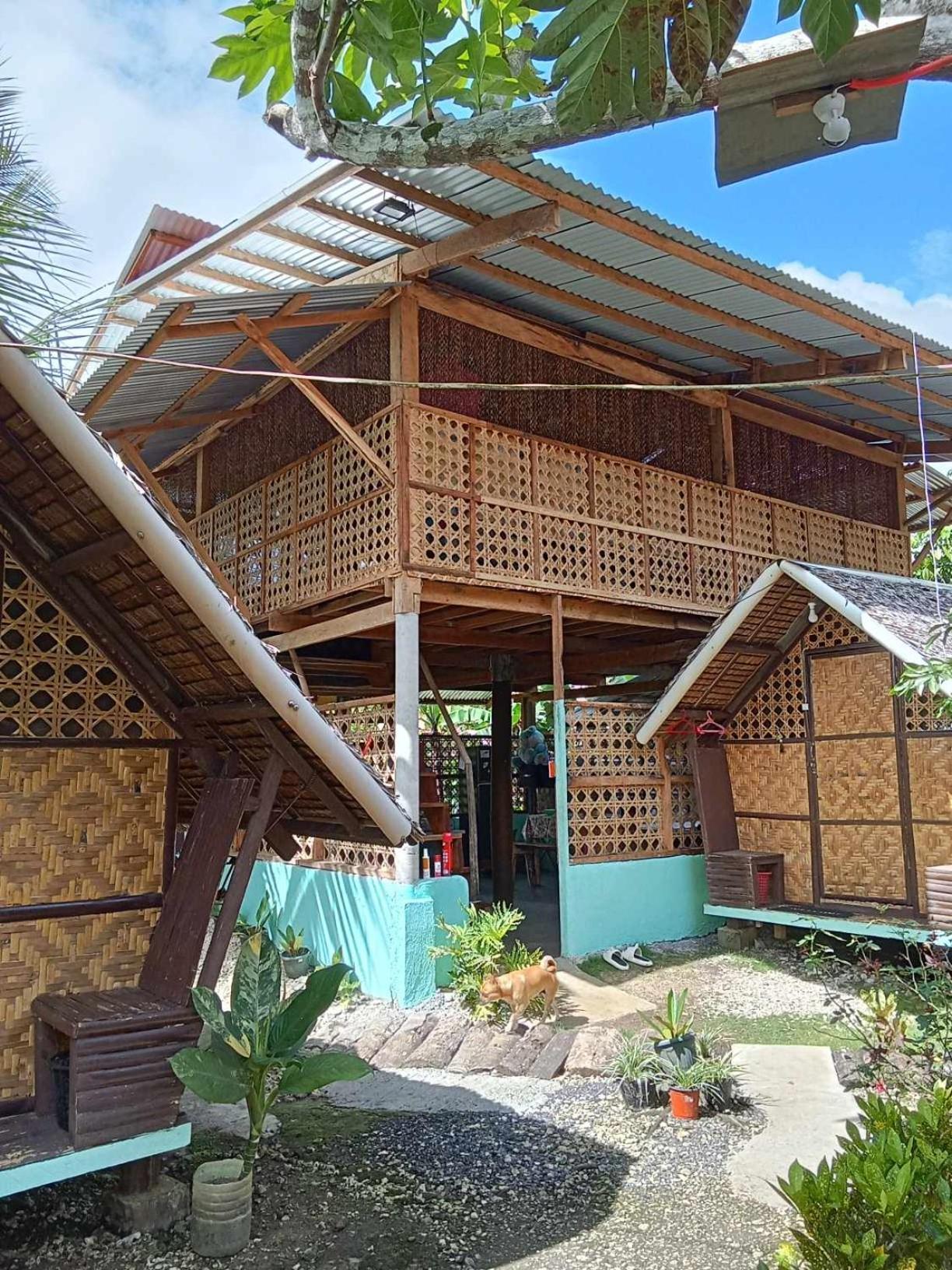 Lhoyjean Garden Hostel Batuan 外观 照片